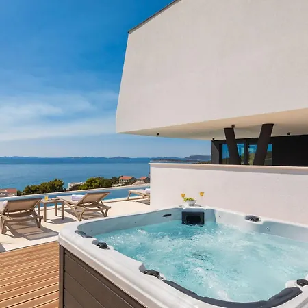 別荘 Ferienvilla Oliva Mit Sauna By Interhome